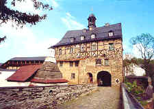 zadn� strana p�edhrad�