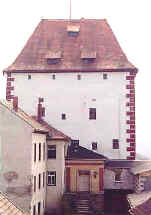 donjon - �eln� strana
