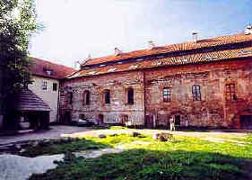 n�dvo�� kl�tera