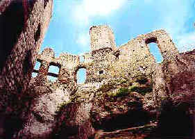 vnit�n� strana ba�ty nad hlavn� branou