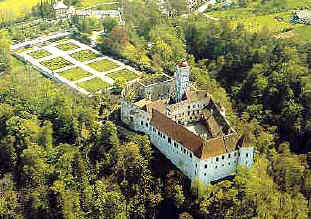 leteck� pohled na hrad - zdroj internet