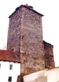 bergfrit původního hradu