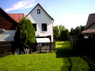 pohled ze zahrady
